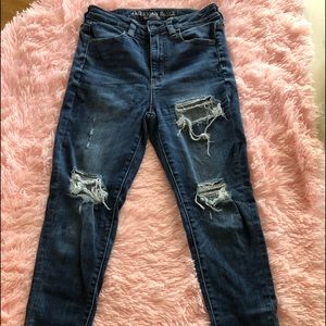 American eagle super super stretch x high rise distressed jegging EUC